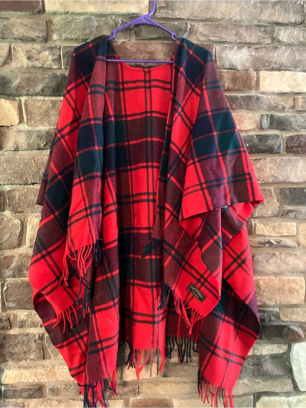 James Pringle Weavers Red Tartan Plaid shawl/scarf 100% Pure New Wool